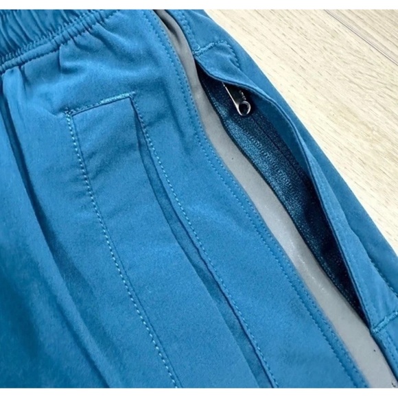 LULULEMON men’s pace breaker shorts liner shorts medium teal blue green - Picture 3 of 7